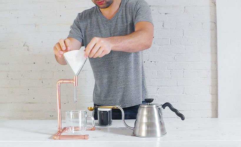 Чем заменить фильтр для кофеварки: делаем своими руками