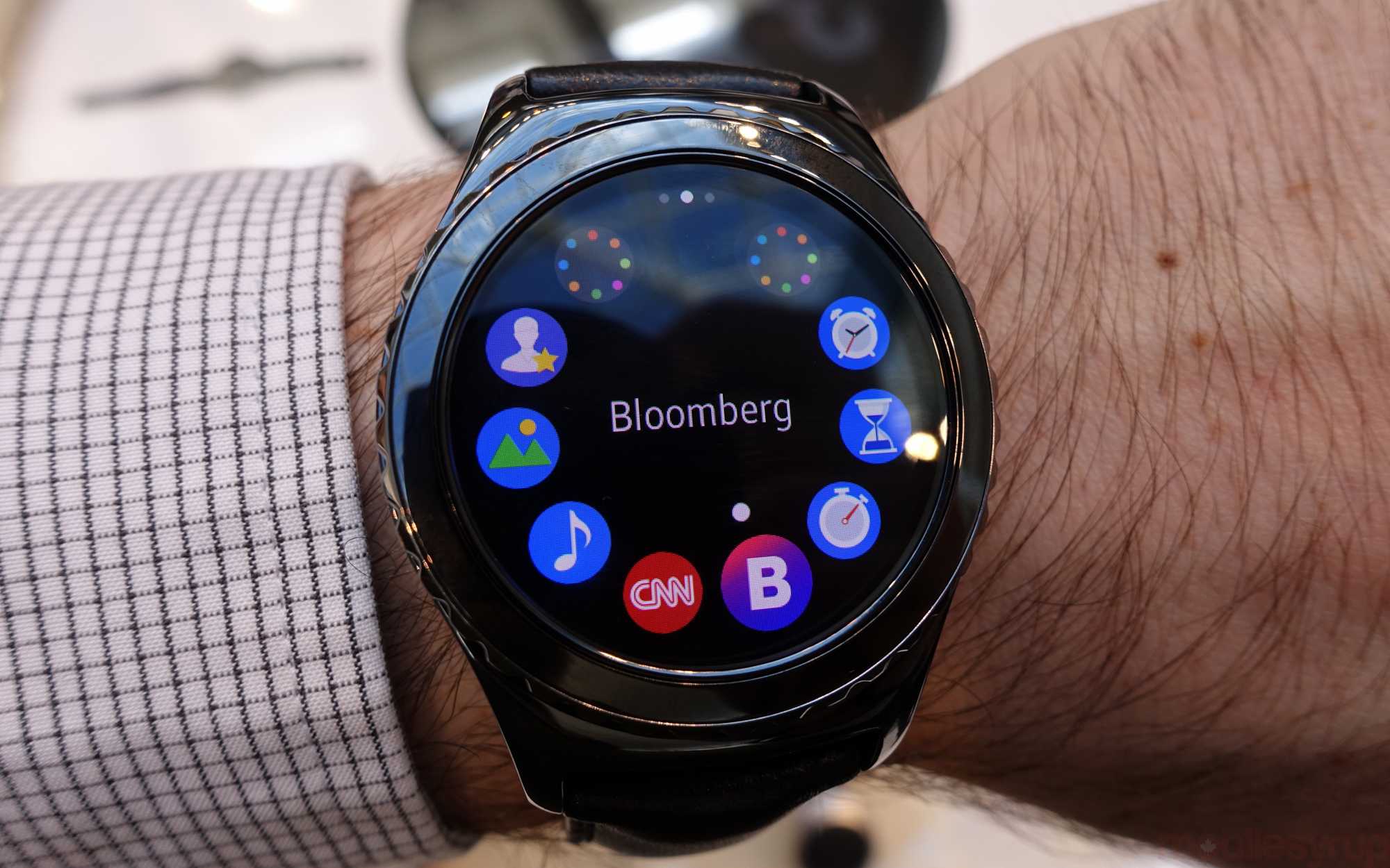 Samsung gear s — умные часы стали на шаг ближе к смартфону