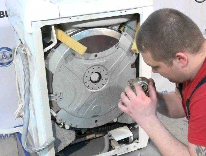 Самостоятельно смазываем подшипник в стиральной машине