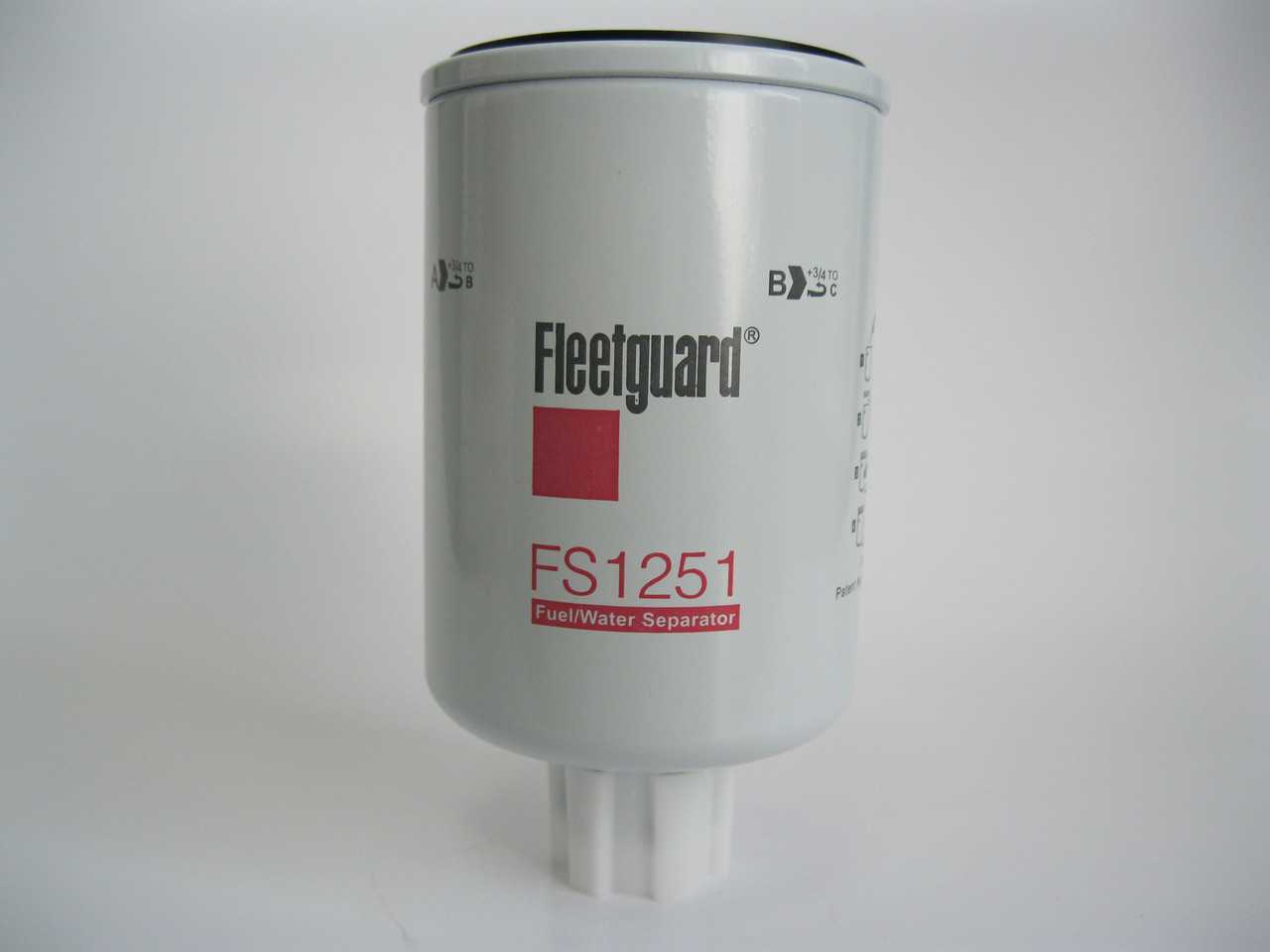 Фильтр тонкой очистки камминз. Fs1251 топливный фильтр. Фильтр Fleetguard FS 1251. Fs1212 фильтр топливный. Фильтр топливный грубой очистки fs1212 Fleetguard.