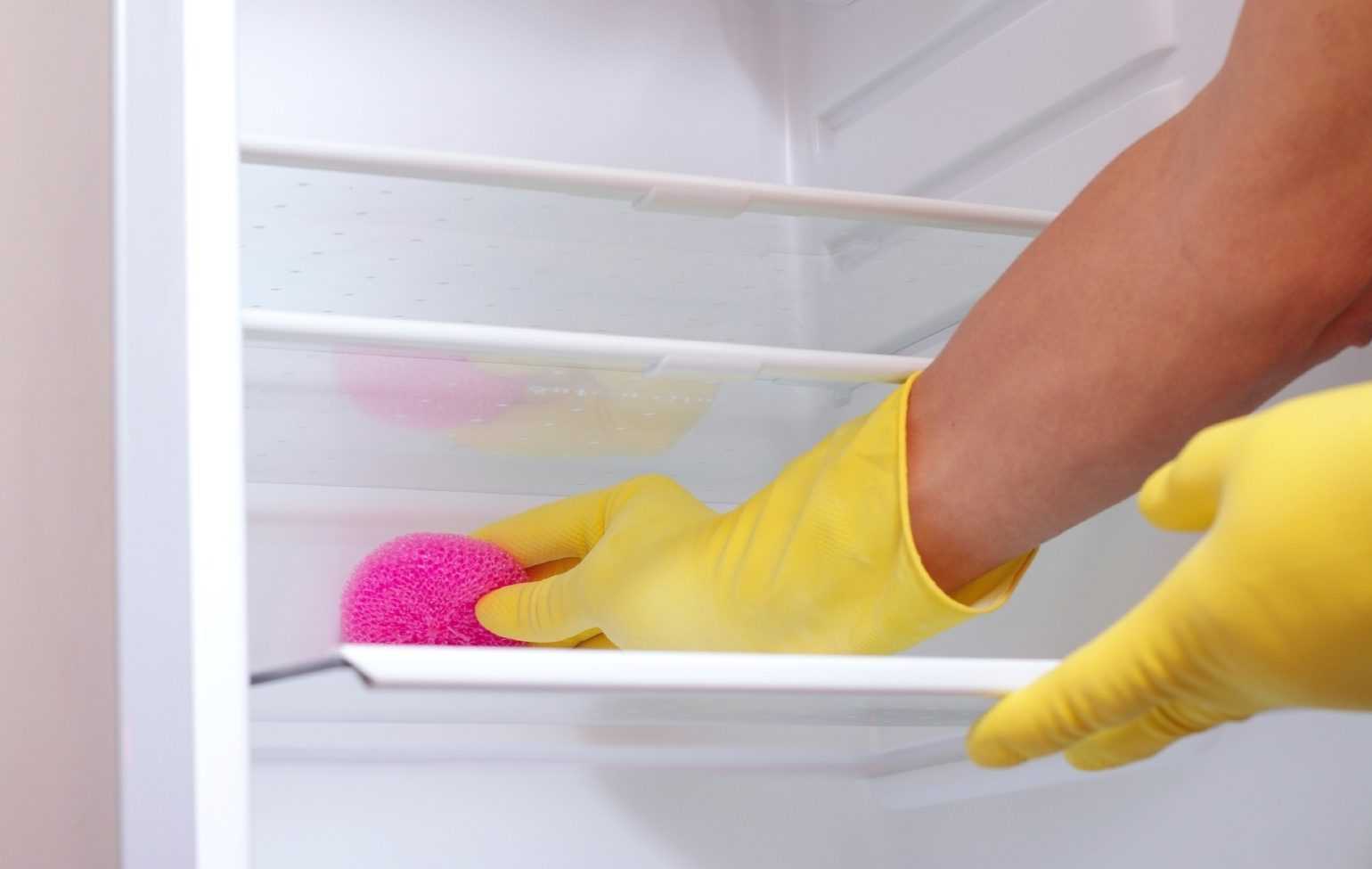 Как лучше вымыть новый холодильник