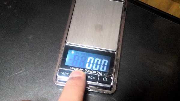 Напольные электронные весы неправильно показывают вес — как устранить неисправность?