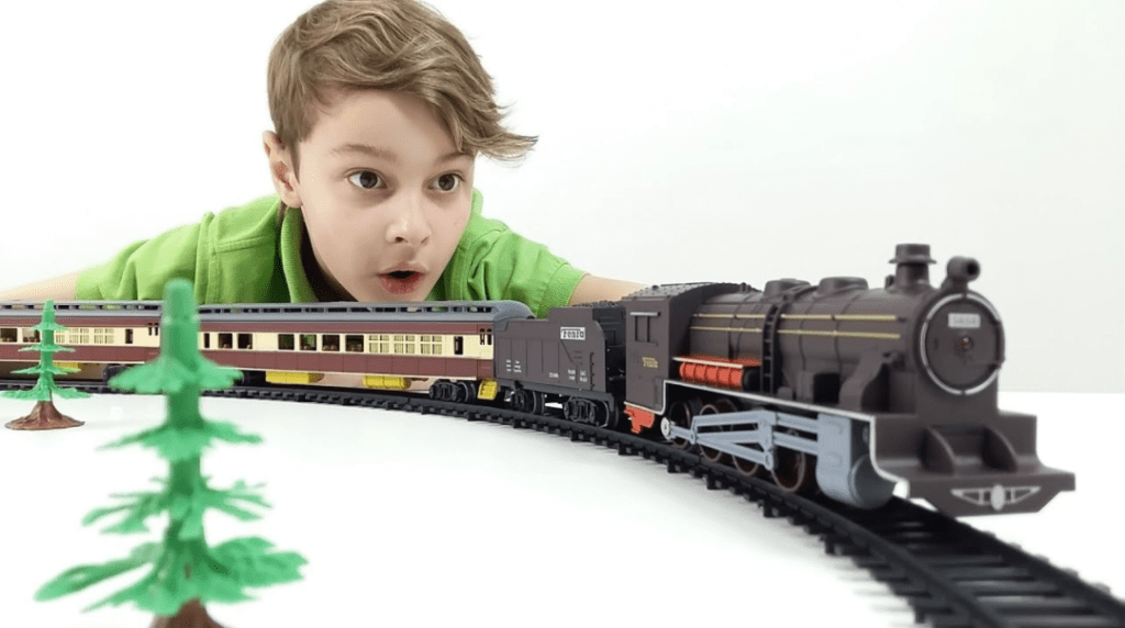 ТОП-10 детских железных дорог – лучшие наборы из дерева, металла и пластика