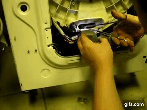 Как открыть барабан стиральной машины, если машинка заблорирована
